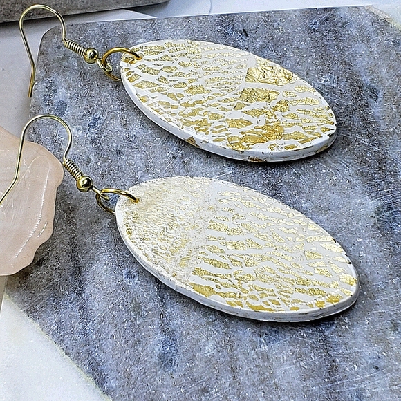 Resin sealed clay earrings - Picture 1 of 7